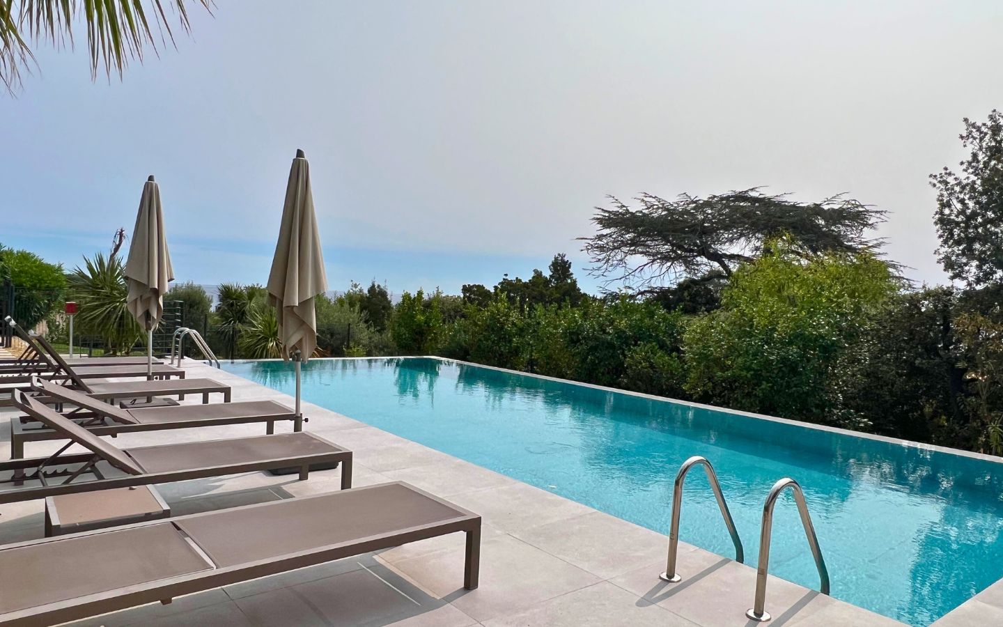 Sale-Villa-Sainte-Maxime-2023-Luxury-Swimming-pool Luxury Property for sale near Sainte-Maxime en Provence - Real estate