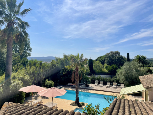 Luxury Property for sale near Grimaud en Provence - Real estate