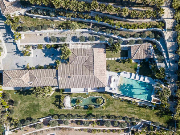 Luxury Property for sale in Grimaud Côte d'Azur - Real estate