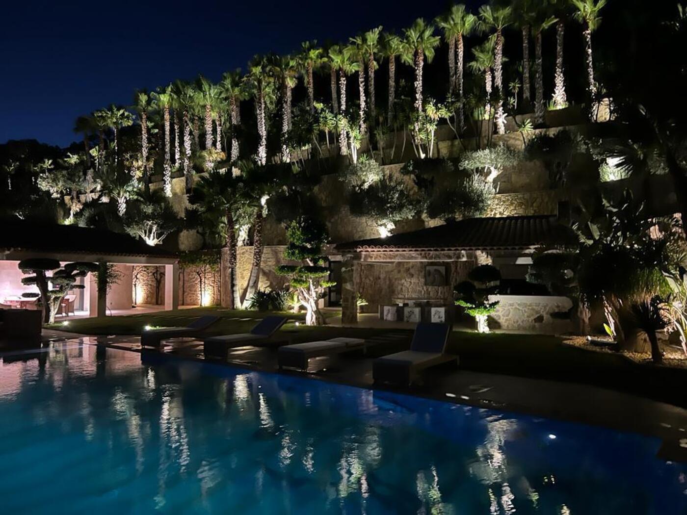 Luxury Property for sale in Grimaud Côte d'Azur - Real estate