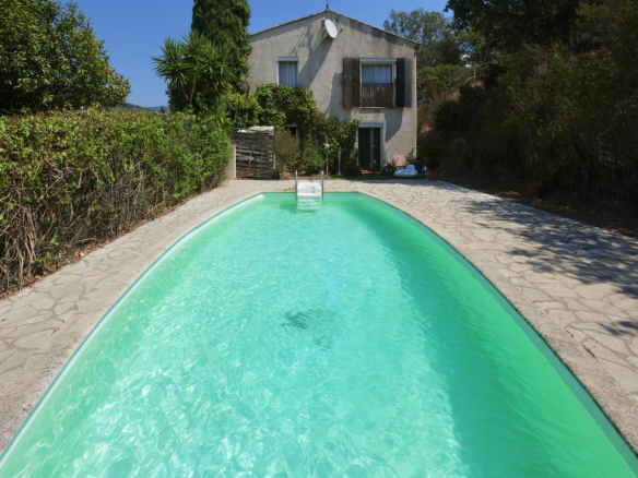 Luxury Property for sale in Grimaud Côte d'Azur - Real estate