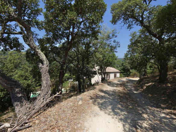 Luxury Property for sale in Grimaud Côte d'Azur - Real estate