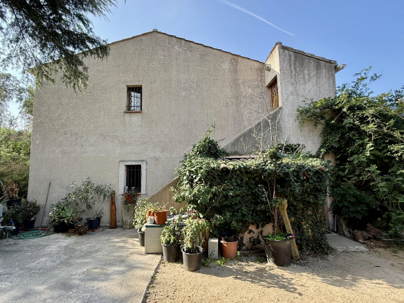 Luxury Property for sale in Grimaud Côte d'Azur - Real estate