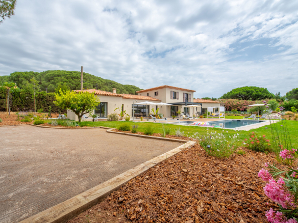 Luxury Property for rent in Saint-Tropez Côte d'Azur - Real estate