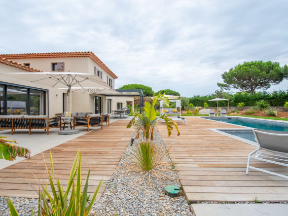 Luxury Property for rent in Saint-Tropez Côte d'Azur - Real estate