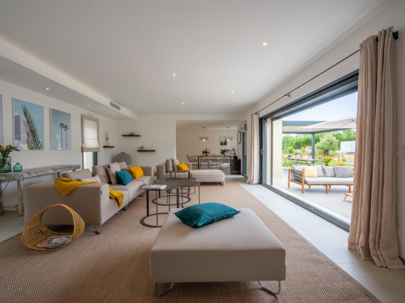 Luxury Property for rent in Saint-Tropez Côte d'Azur - Real estate