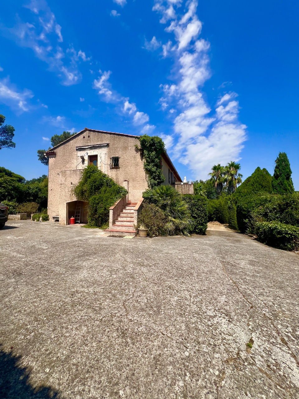 Luxury-property-for-sale-Saint-Tropez-2026-Facade Luxury Property for sale in Saint-Tropez Côte d'Azur - Real estate