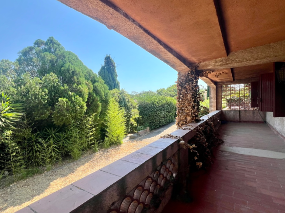 Luxury Property for sale in Saint-Tropez Côte d'Azur - Real estate