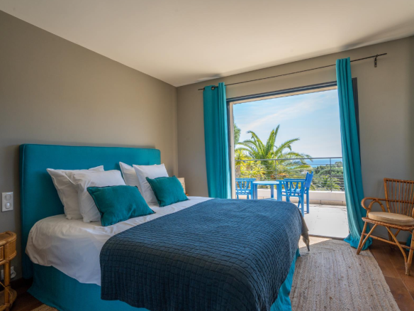 Luxury Property for rent in Saint-Tropez Côte d'Azur - Real estate