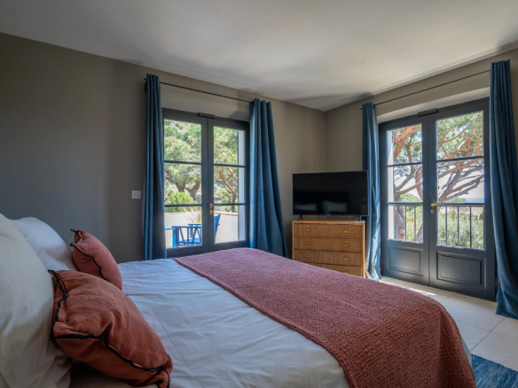Luxury Property for rent in Saint-Tropez Côte d'Azur - Real estate