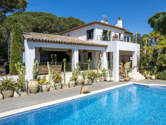 Luxury Property for rent in Saint-Tropez Côte d'Azur - Real estate