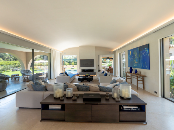 Luxury Property for rent in Saint-Tropez Côte d'Azur - Real estate