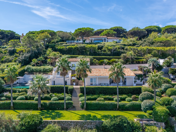 Luxury Property for rent in Saint-Tropez Côte d'Azur - Real estate