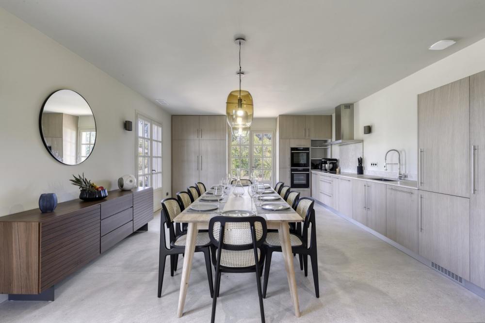 Rent-Property-Saint-Tropez-2026-Luxury-Kitchen Luxury Property for rent in Saint-Tropez Côte d'Azur - Real estate