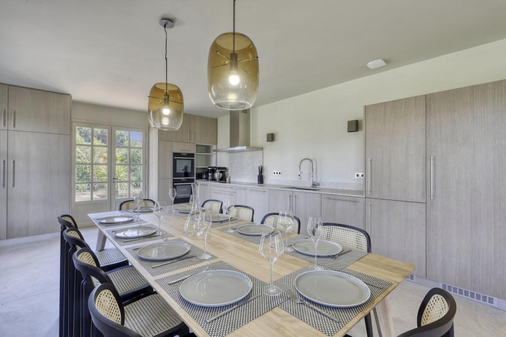 Rent-Property-Saint-Tropez-2026-Luxury-Livingroom Luxury Property for rent in Saint-Tropez Côte d'Azur - Real estate