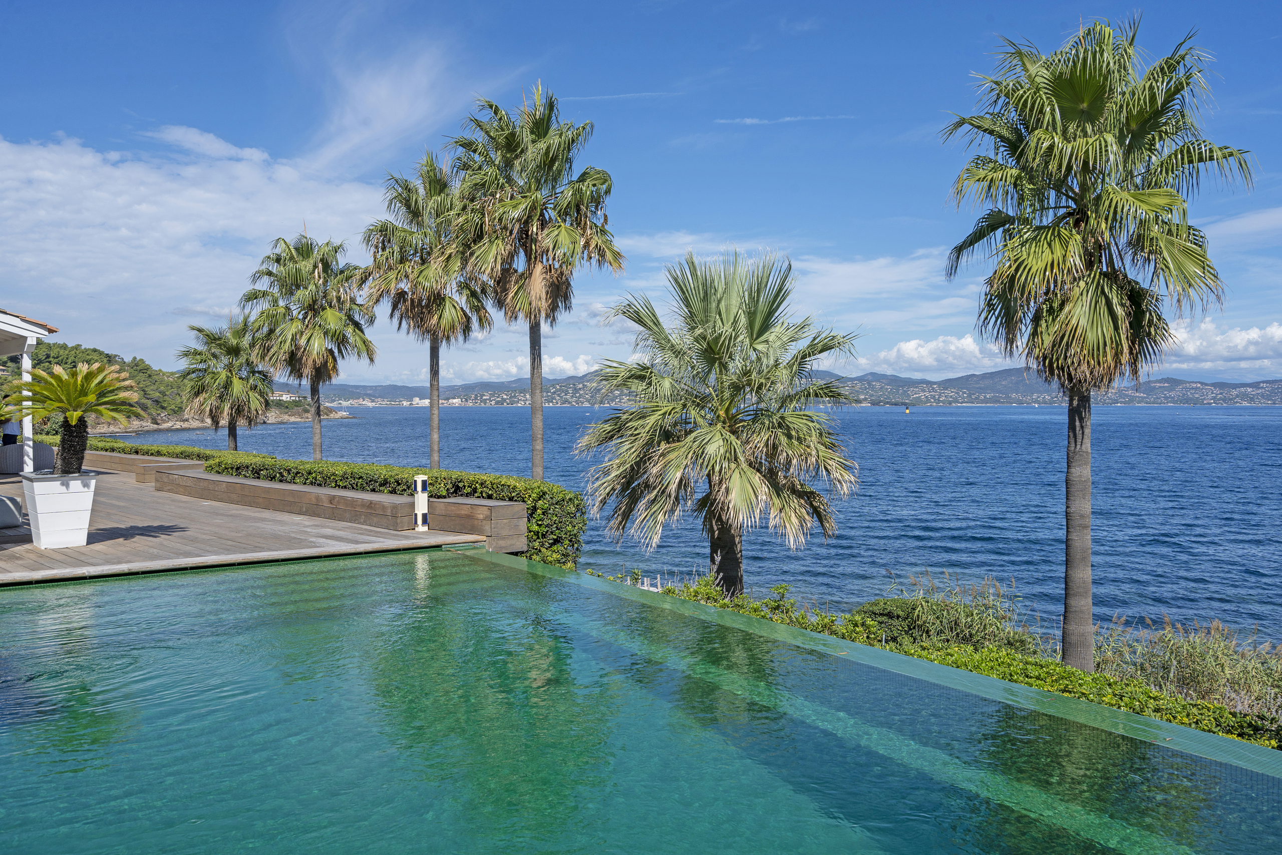 Rent-Property-Saint-Tropez-2026-Luxury-Pool Luxury Property for rent in Saint-Tropez Côte d'Azur - Real estate